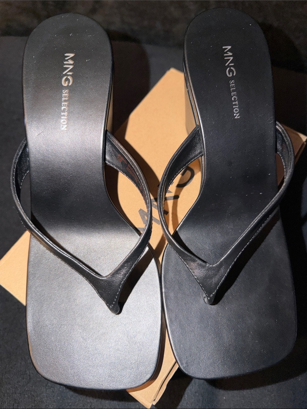 Mango Black Square-Toe Thong Sandals